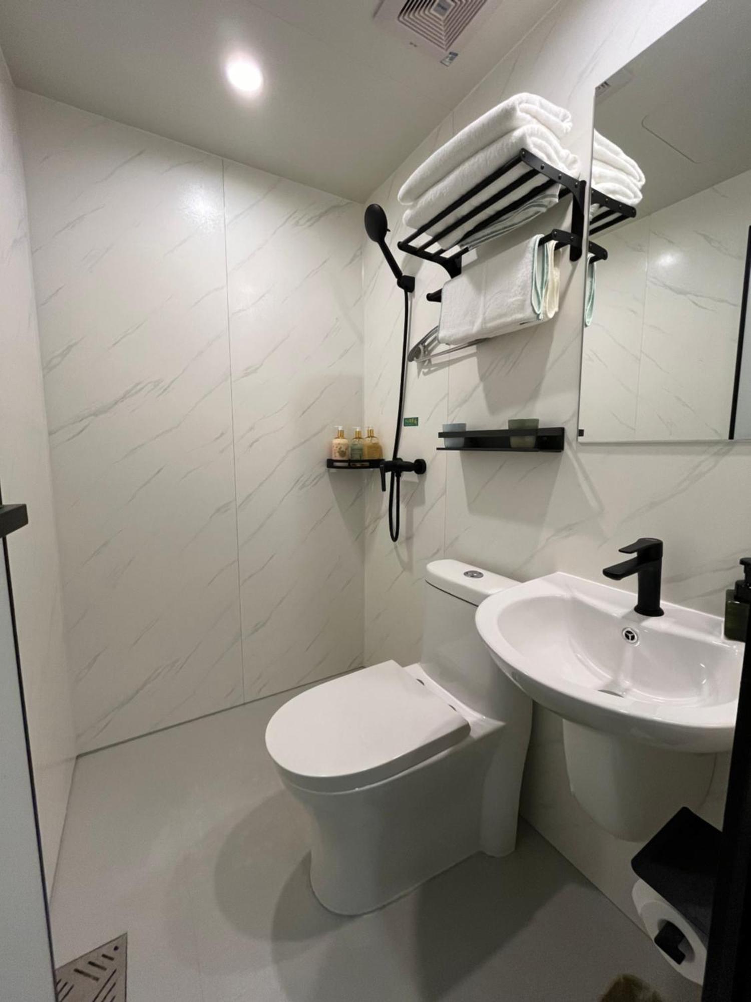 Beijing Dongdan Hotel Near Wangfujing Street,Tian'Anmen Square,The Forbidden City,Free Self-Service Laundry Room Bagian luar foto